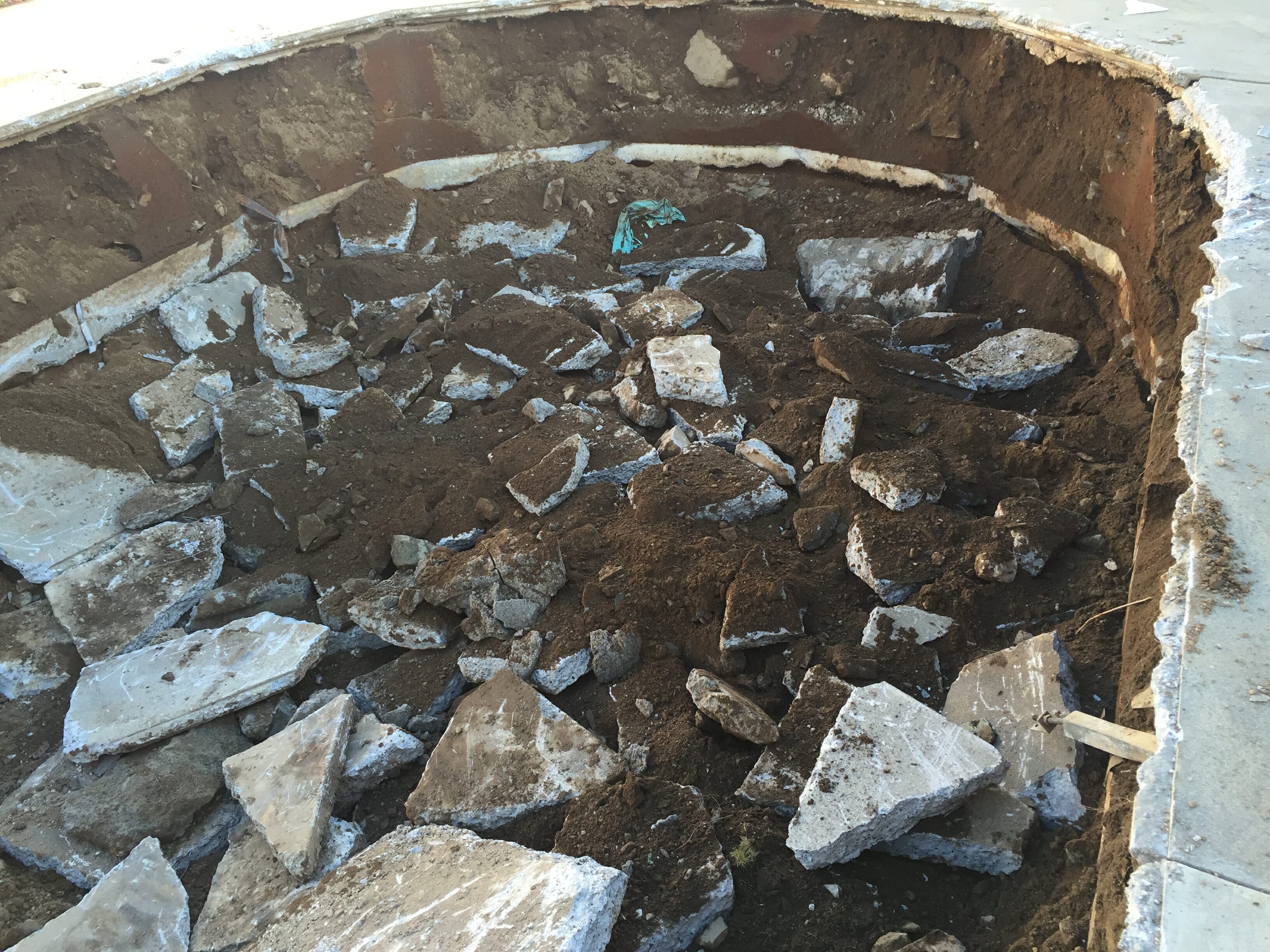 An Easy Cost Effective Way To Fill In Your Old Swimming Pool Img 1069